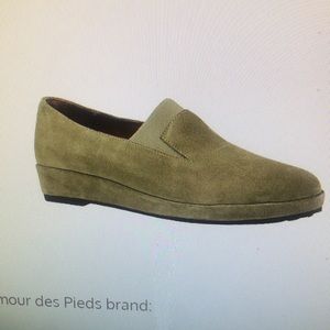 L' Amour Des Pieds Corrine low wedge slip on shoes